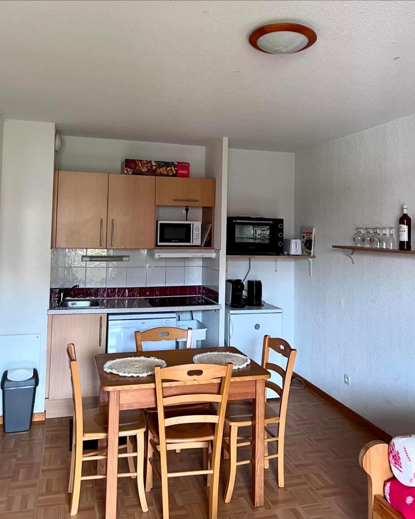 Appartement 4 Personnes Avec Piscine Interieure ปี-แซ็ง-วาซ็อง ภายนอก รูปภาพ